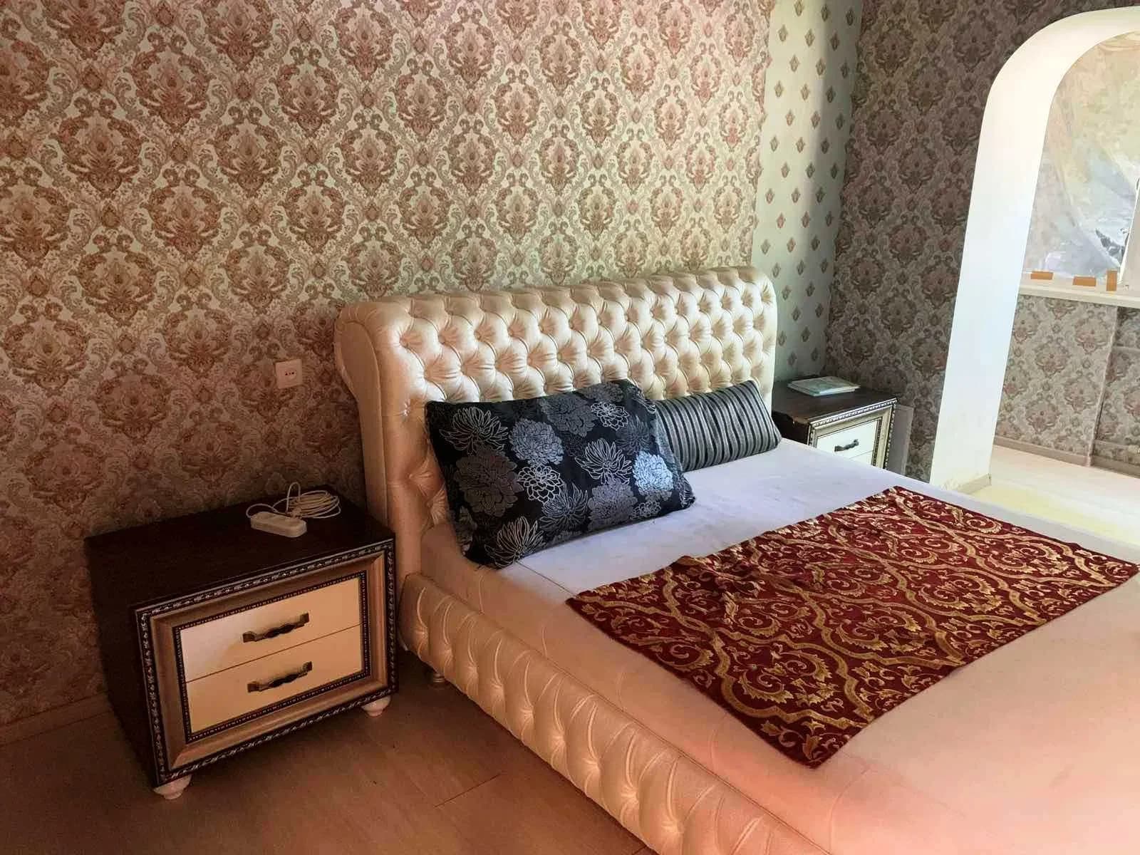 3-кімнатна квартира, Шевченківський: студія, капітальний ремонт - фото 1