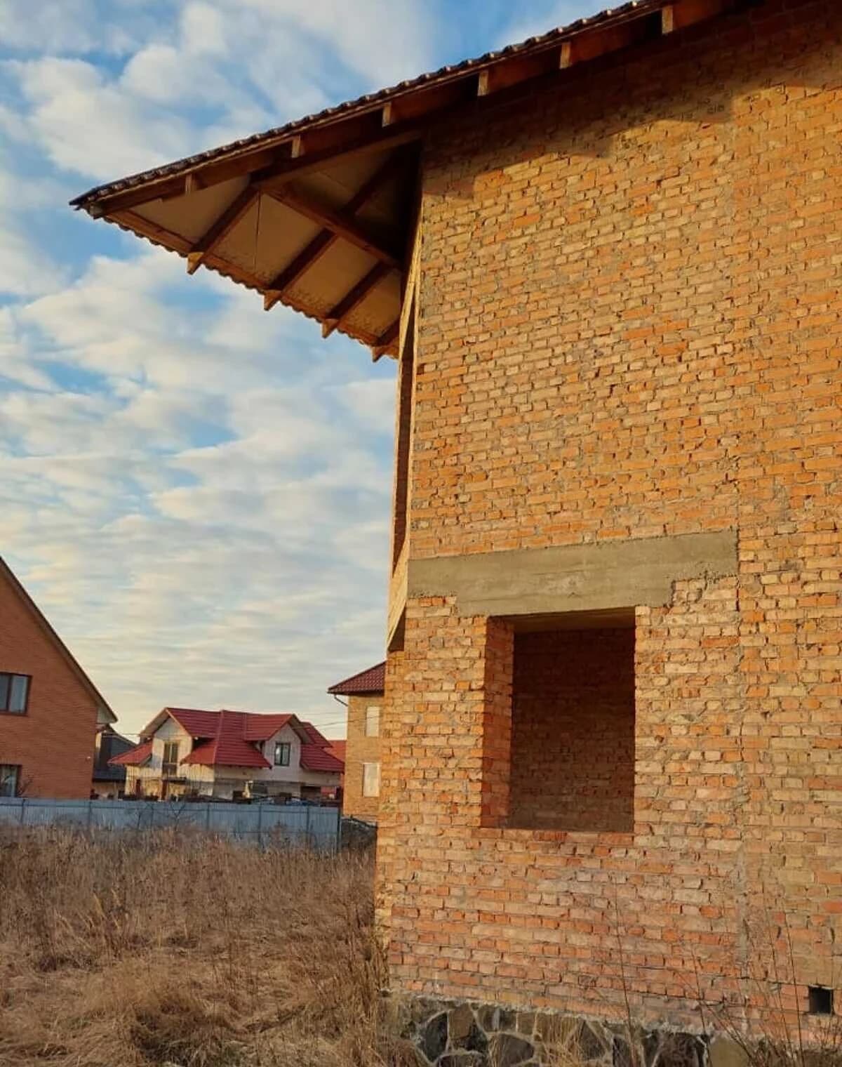 Будинок, Струмівка: новобудова, 24 сотки, коробка та дах - фото 2