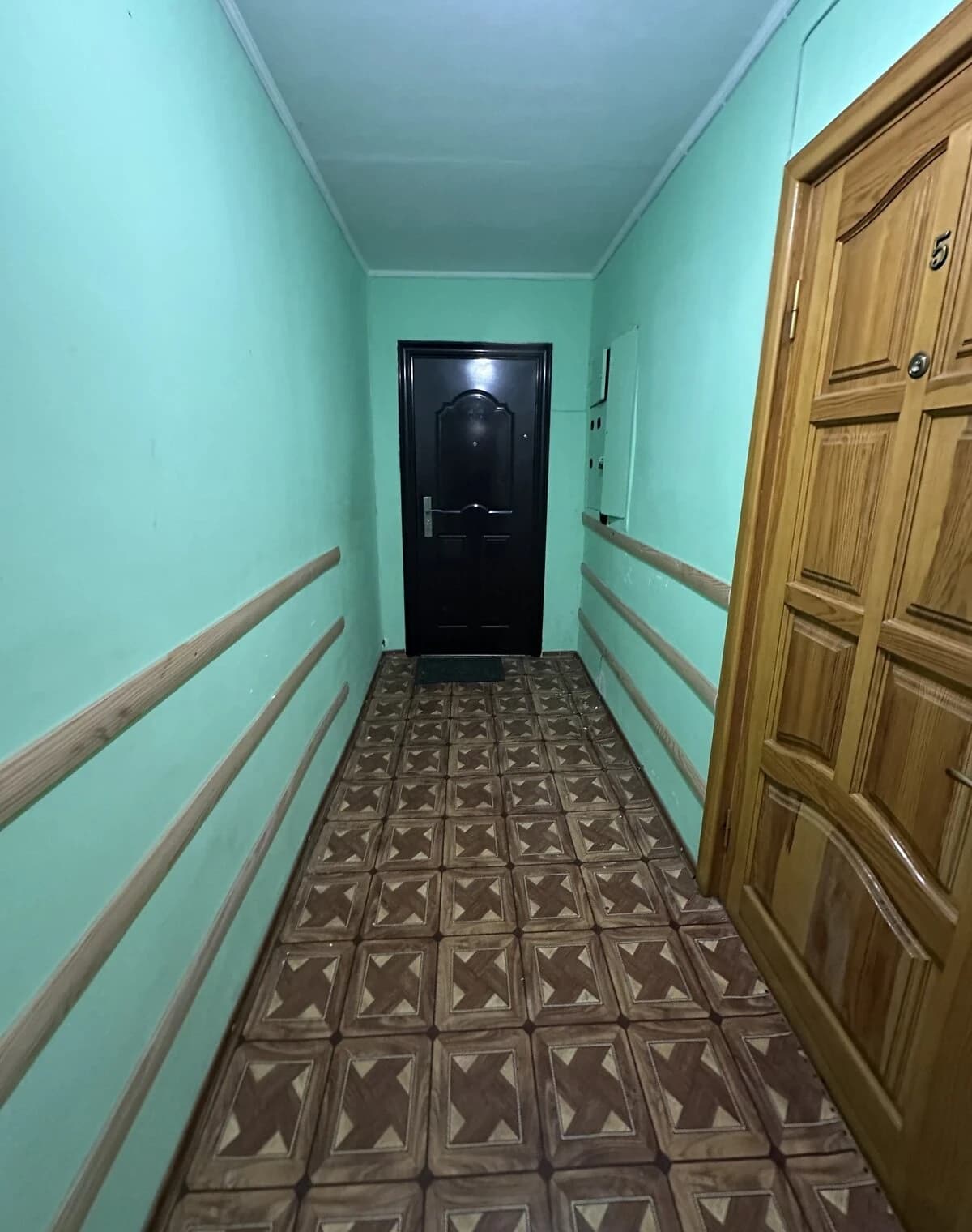 2-кімнатна квартира, вул. Машинобудівників: косметичний ремонт, укриття - фото 2
