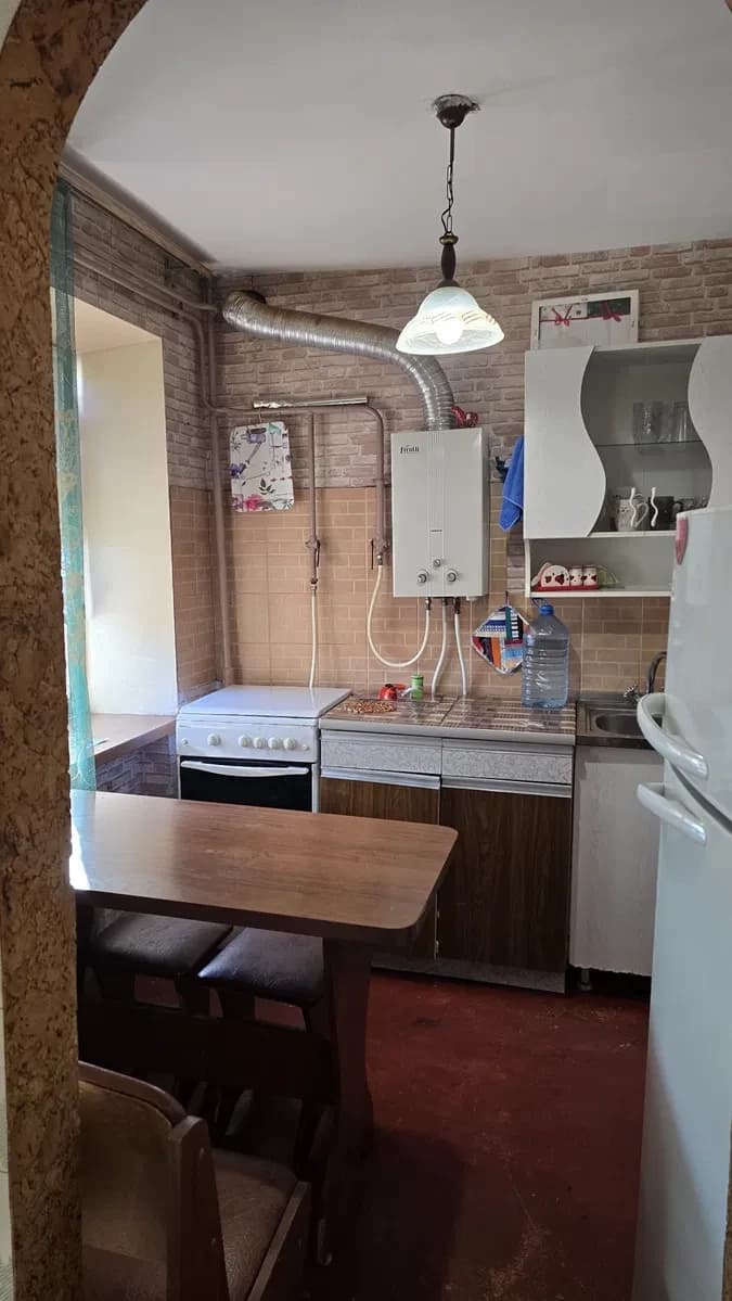 1-кімнатна квартира, Центральний: газова колонка, продається вперше - фото 1
