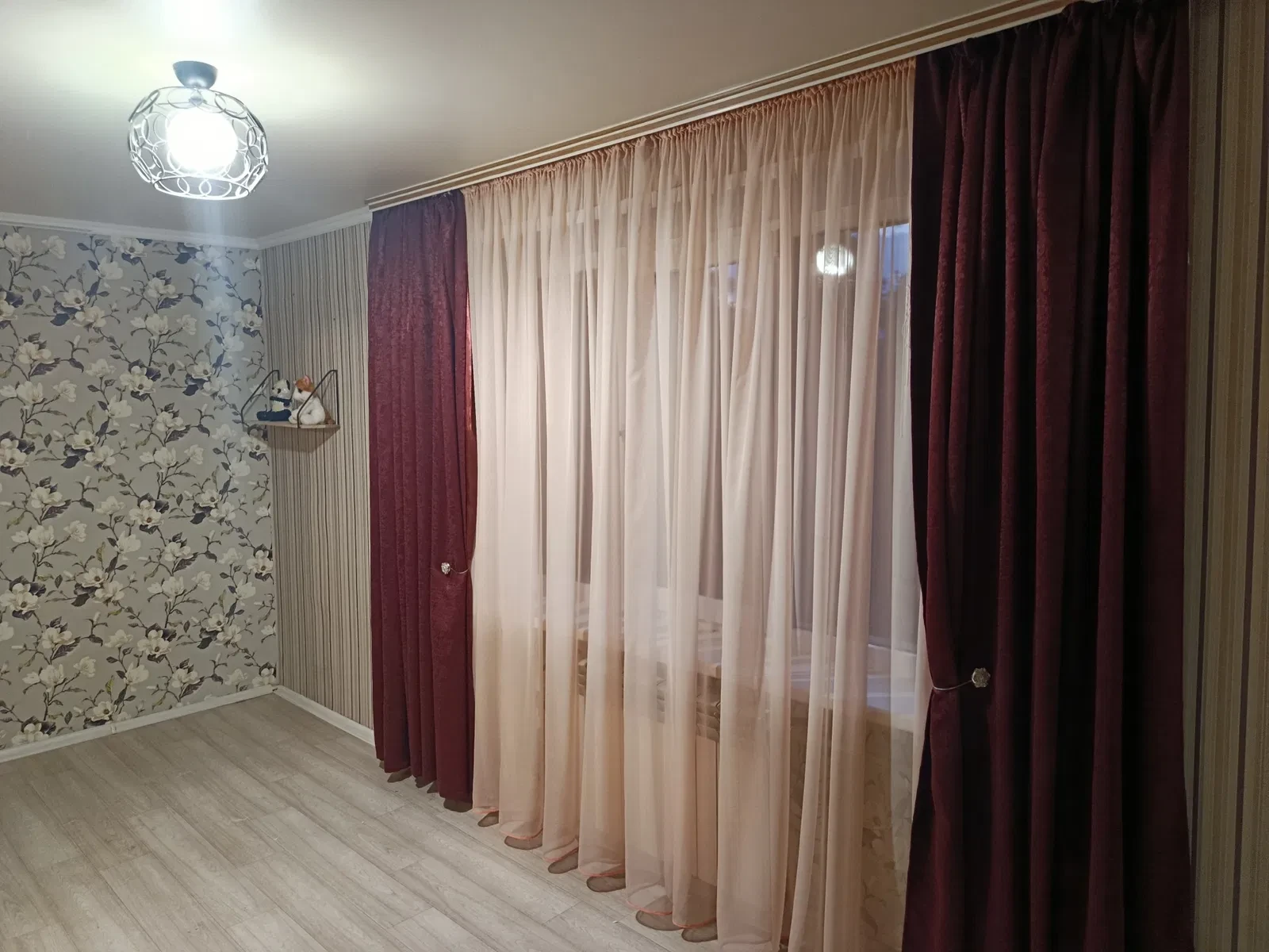2-кімнатна квартира, Металургійний: ремонт 2020 року, нова столярка - фото 1