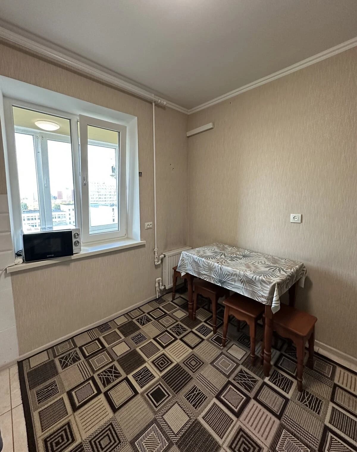 1-кімнатна квартира, Нивки: євроремонт, вода без світла - фото 2