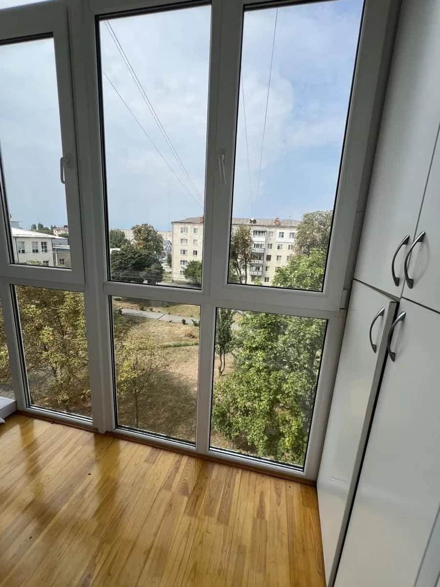 2-кімнатна квартира, Звягель: тепла підлога, єОселя - фото 1