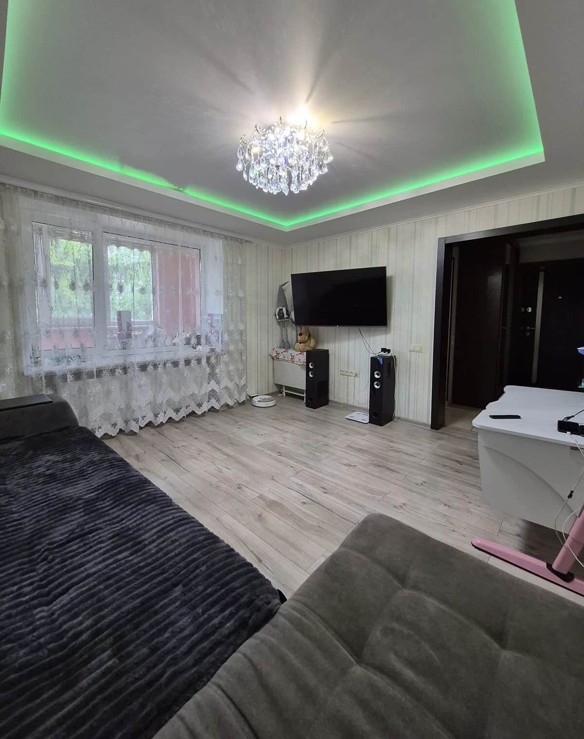 3-кімнатна квартира, Самар: євроремонт, резервне живлення - фото 1