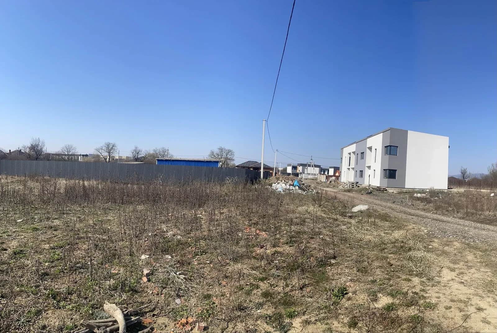 Ділянка 22 соток, Сторожниця: до асфальту 80 м, електрика 15 м - фото 1