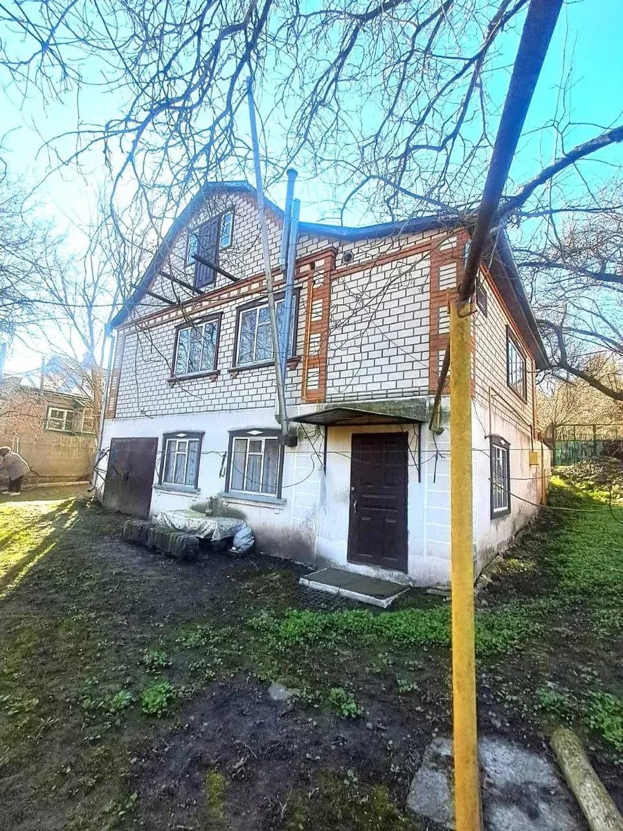 Будинок, Пирятин: гараж і літня кухня, великий власний ставок - фото 3