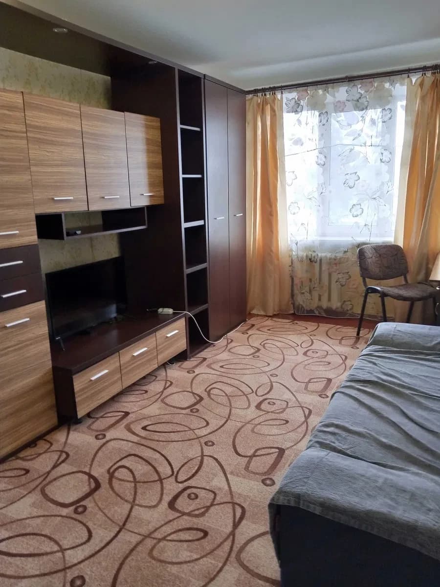 2-кімнатна квартира, Путятинка: косметичний ремонт, меблі та техніка - фото 1