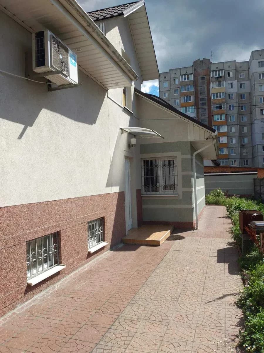 Будинок, Біла Церква: басейн 27 м², гараж, сауна - фото 3
