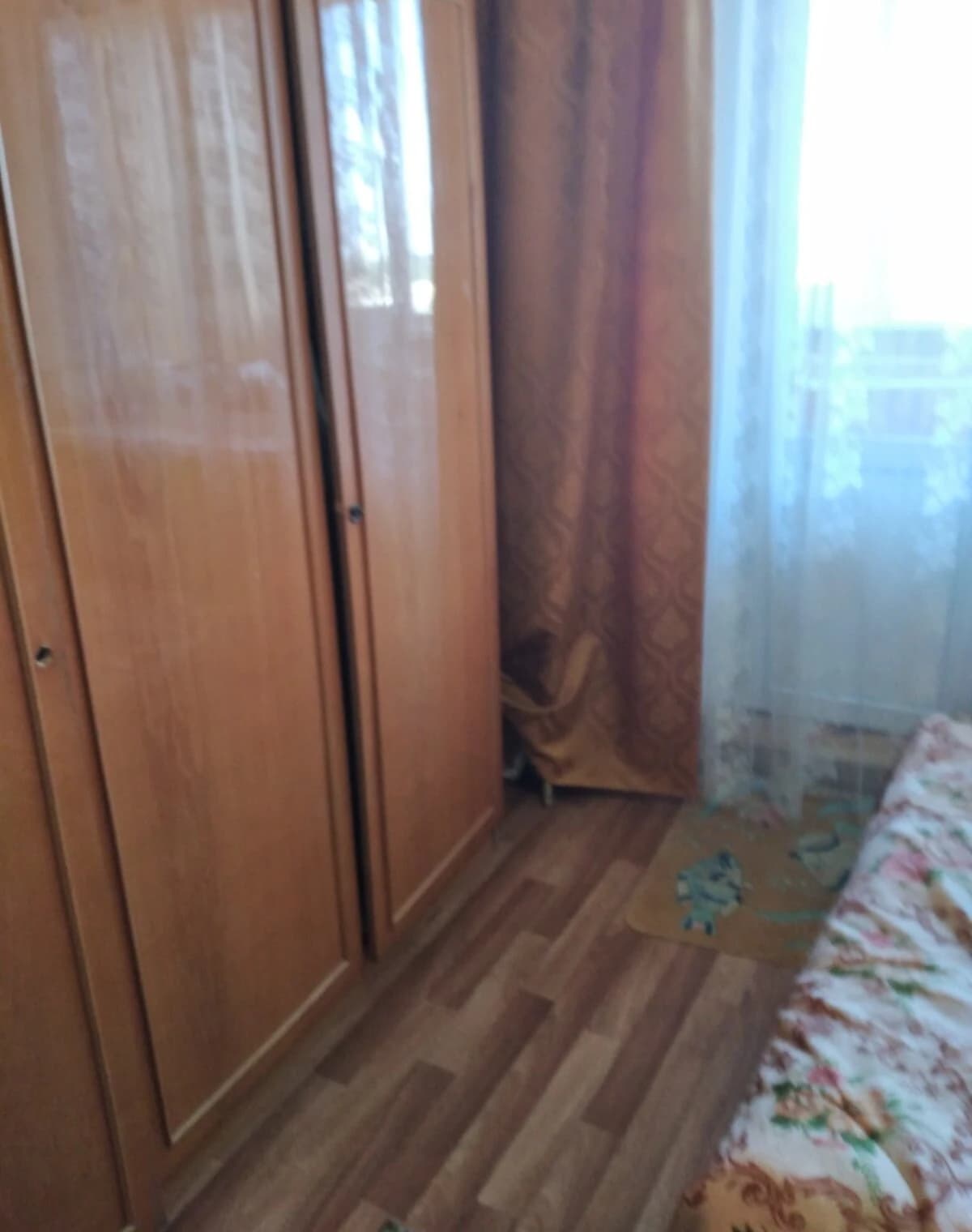 Кімната, Академмістечко: метро Академмістечко, охорона території - фото 3