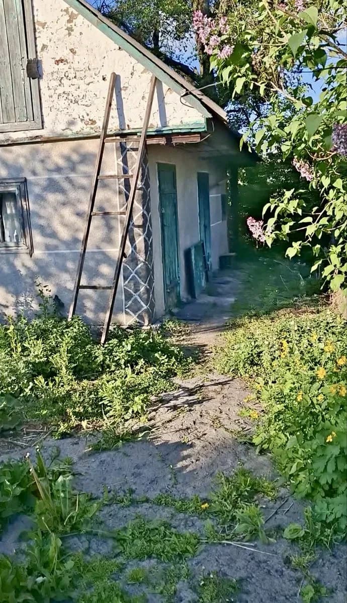 Половина будинку, Славута: вихід до річки, 6 соток, торг - фото 2