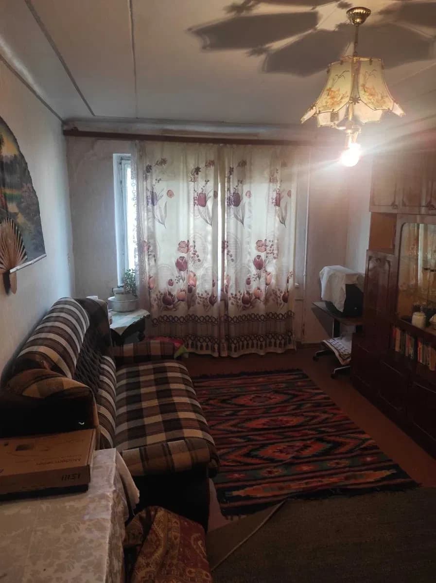 2-кімнатна квартира, Покровський: житловий стан, можна з меблями - фото 1