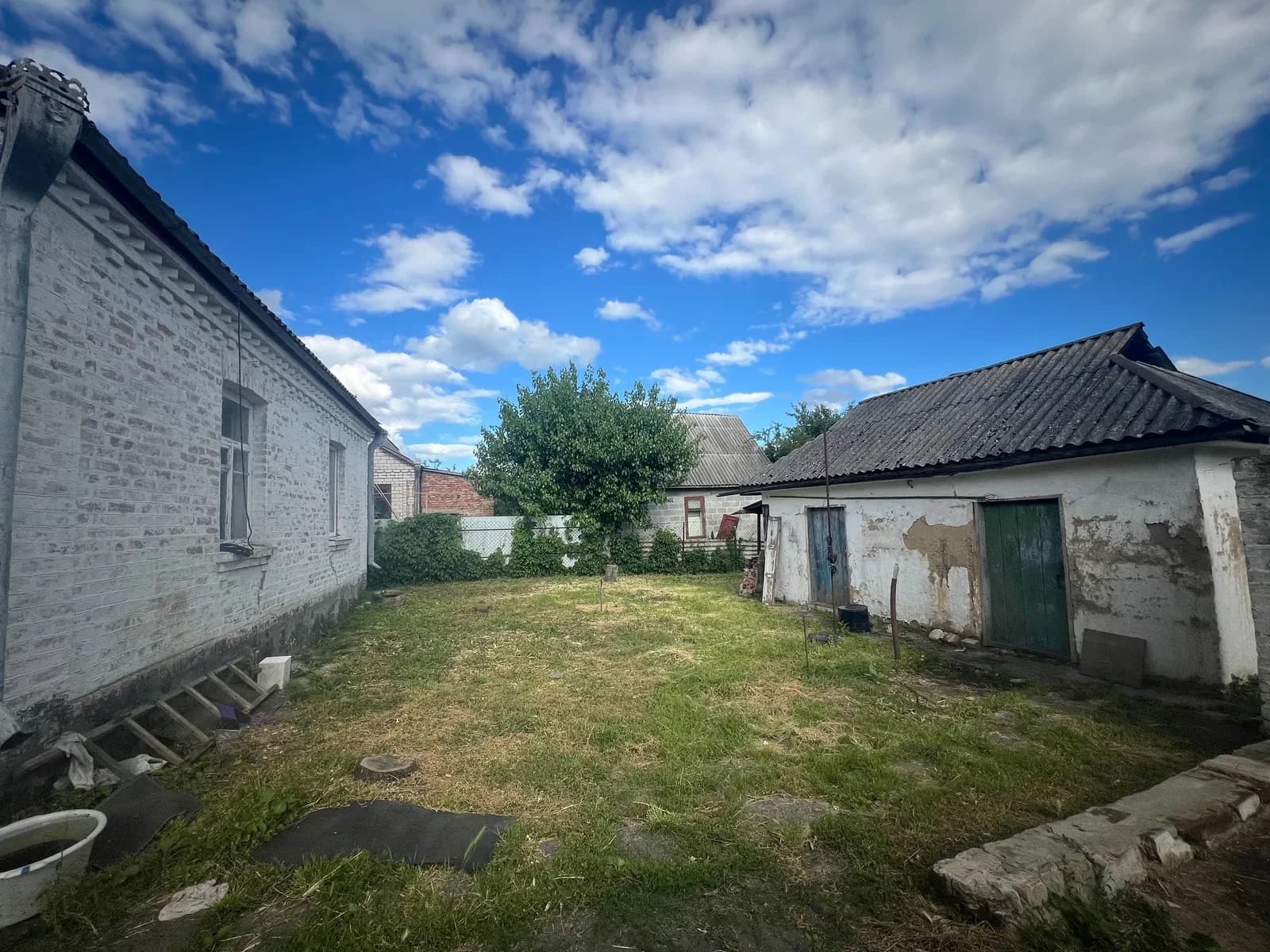 Будинок, Умань: глиняний, обкладений цеглою - фото 3