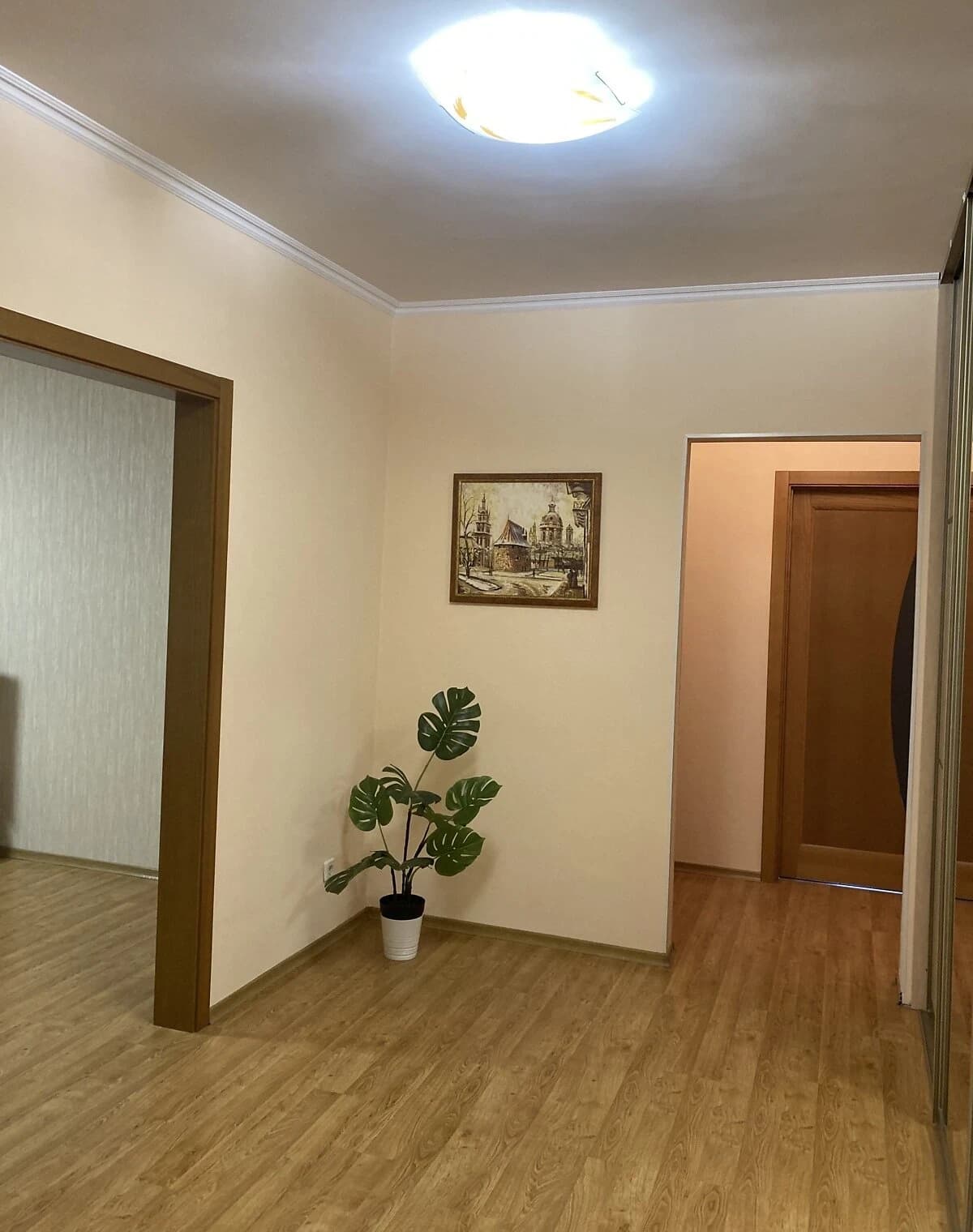 3-кімнатна квартира, Осокорки: паркомісце, опалення без світла - фото 2