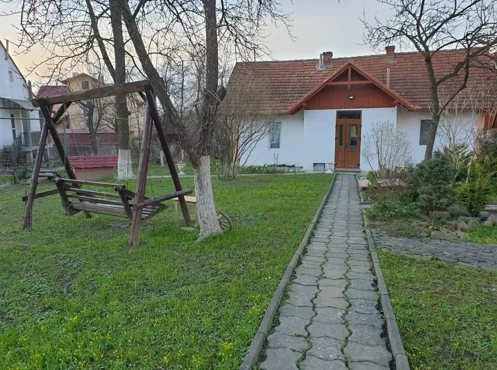 Будинок, Трускавець: 10 соток, комунікації, 5 хв до ринку - фото 1