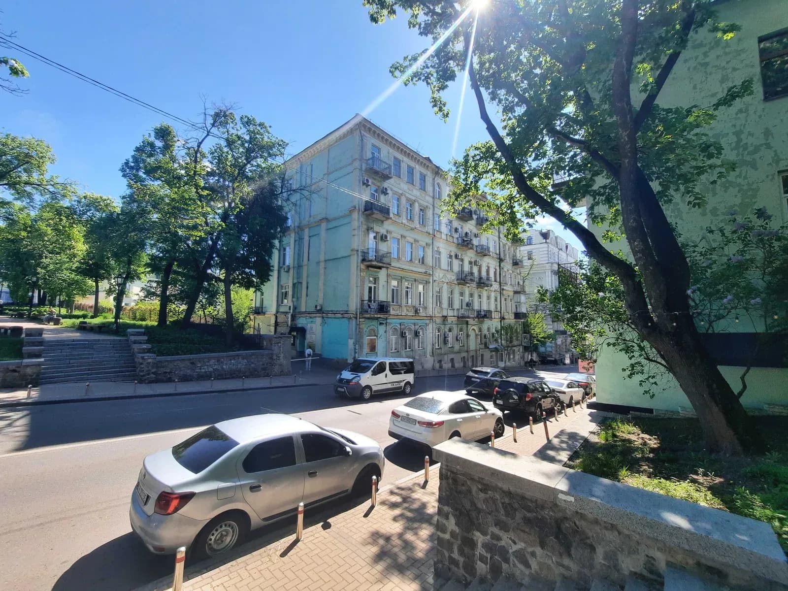 Офіс, Шевченківський: фасадне, окремий вхід, паркінг - фото 1