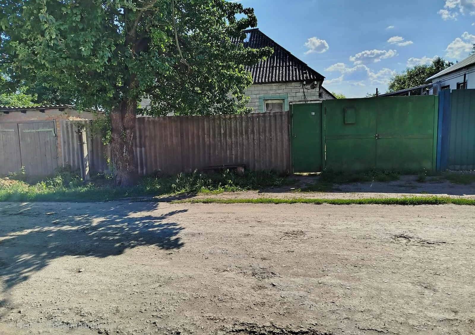 Будинок, Печеніги: свердловина, літня кухня, гараж у дворі - фото 1