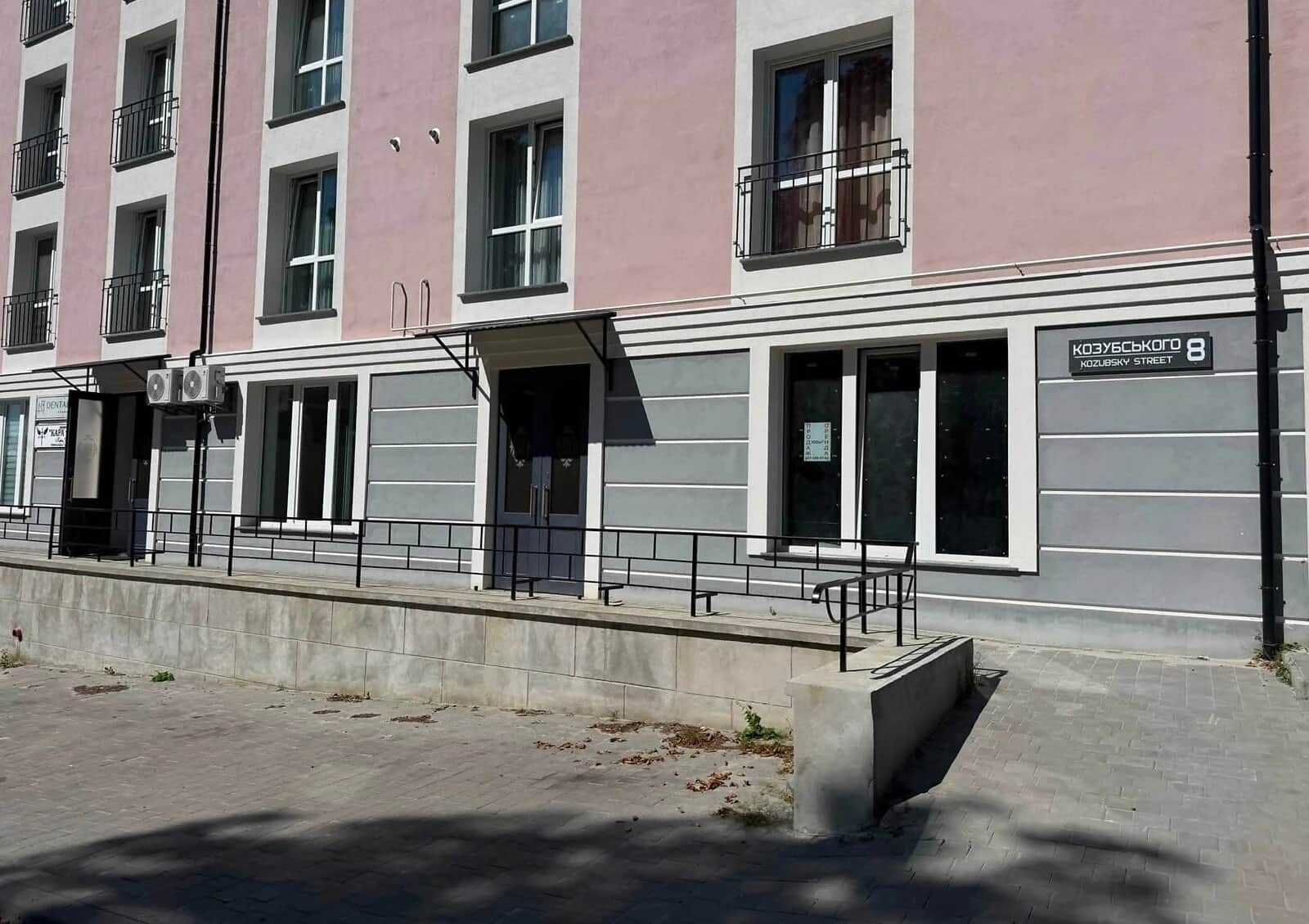 1-кімнатна квартира, Кременець: кухня-студія, душ без сходинок - фото 1