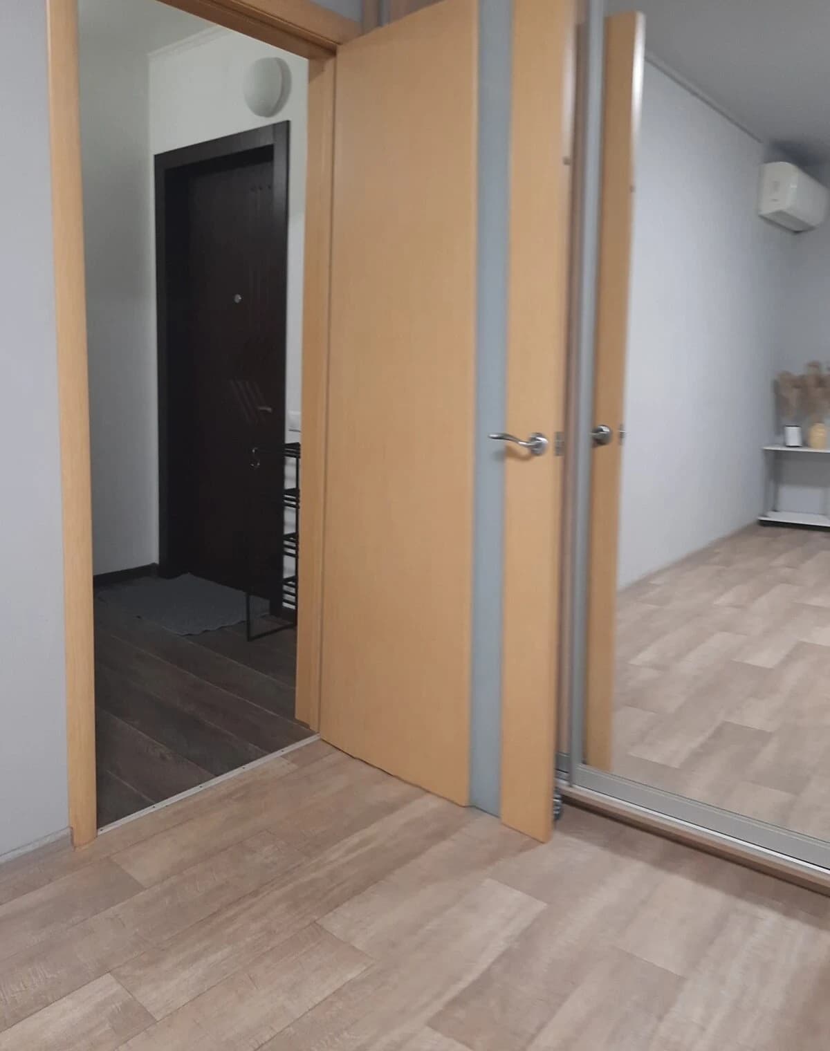 1-кімнатна квартира, Позняки: інтернет без світла, метро Харківська - фото 3