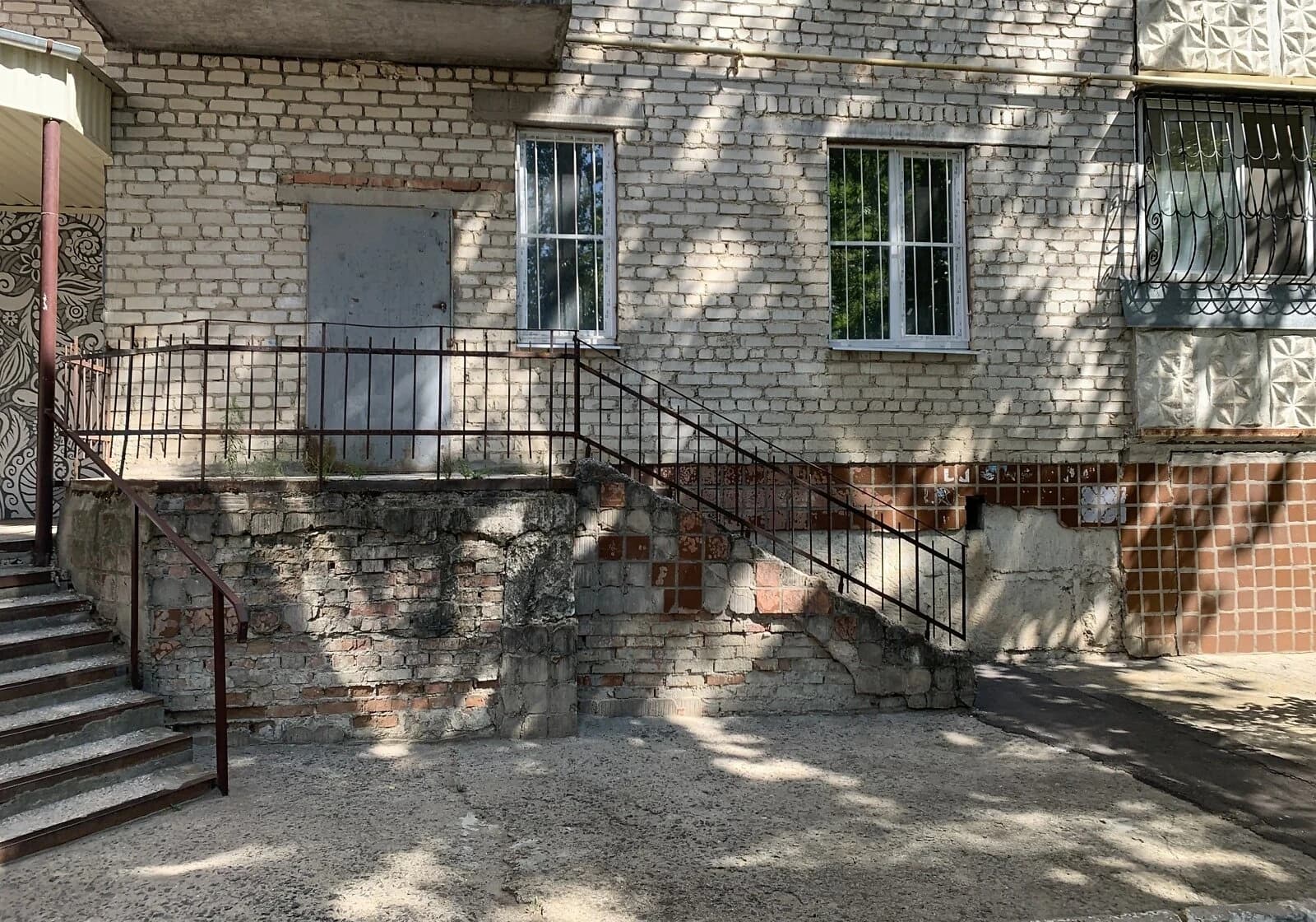 Комерційне приміщення, Центральний: у житловому будинку, перший поверх - фото 4