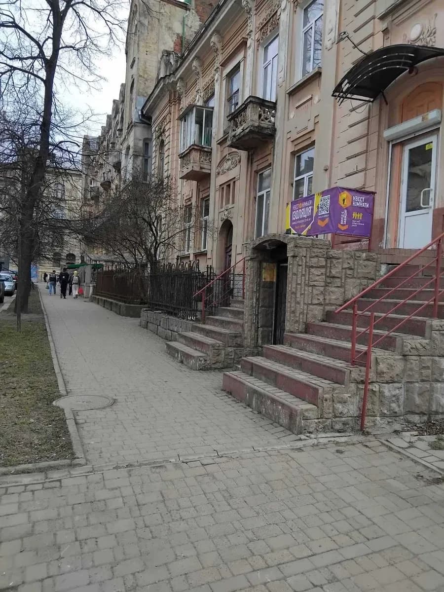 Приміщення, Івано-Франківськ: фасадне, тераса - фото 3