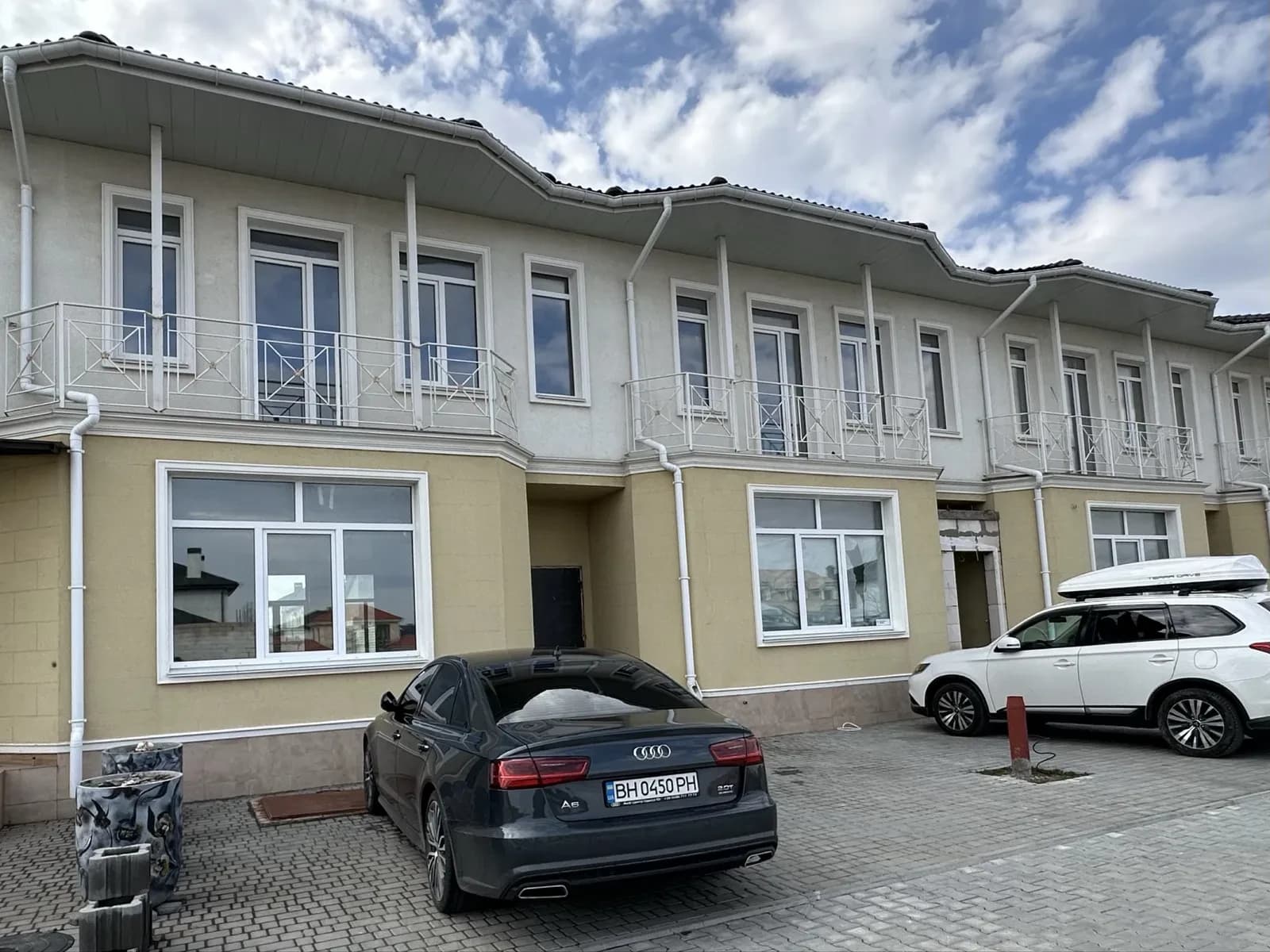 Таунхаус у ЖК Дайберг: власний дворик, паркомісце на 2 автомобілі - фото 2