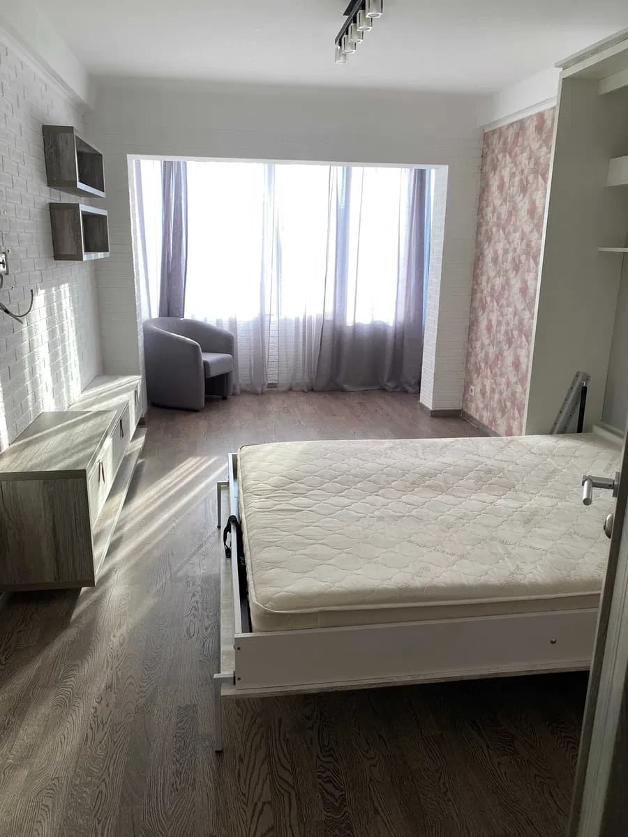 2-кімнатна квартира, Дніпровський: сучасний ремонт, набережна Дніпра - фото 2