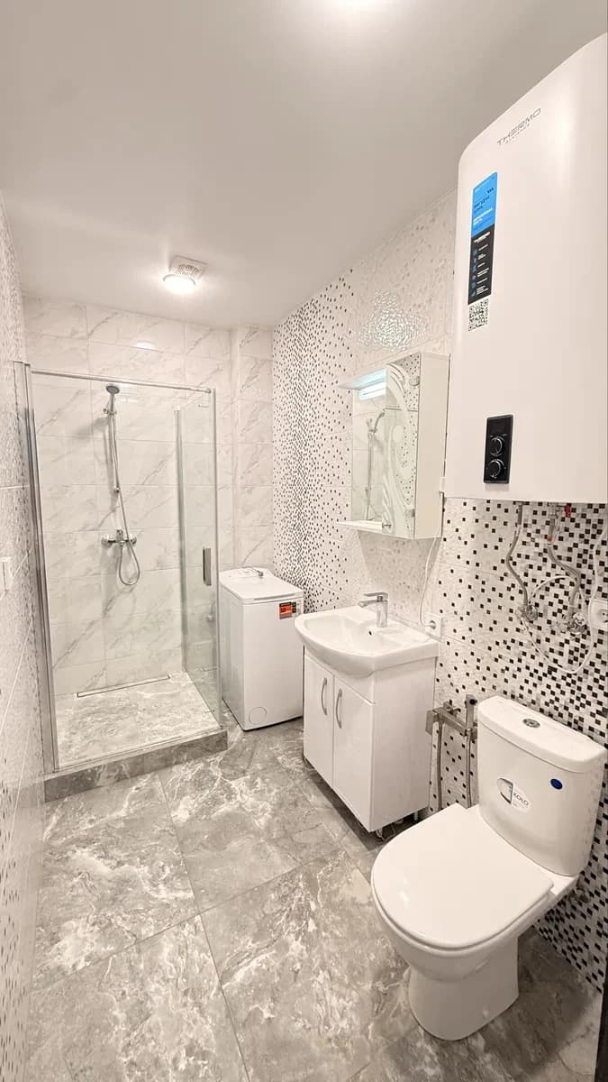 2-кімнатна квартира у ЖК Свободна: дизайнерський ремонт, перша здача - фото 2