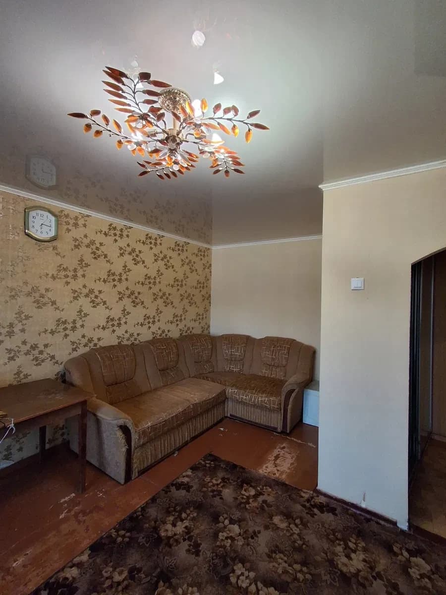1-кімнатна квартира, Житній ринок: біля 17 школи, косметичний ремонт - фото 1