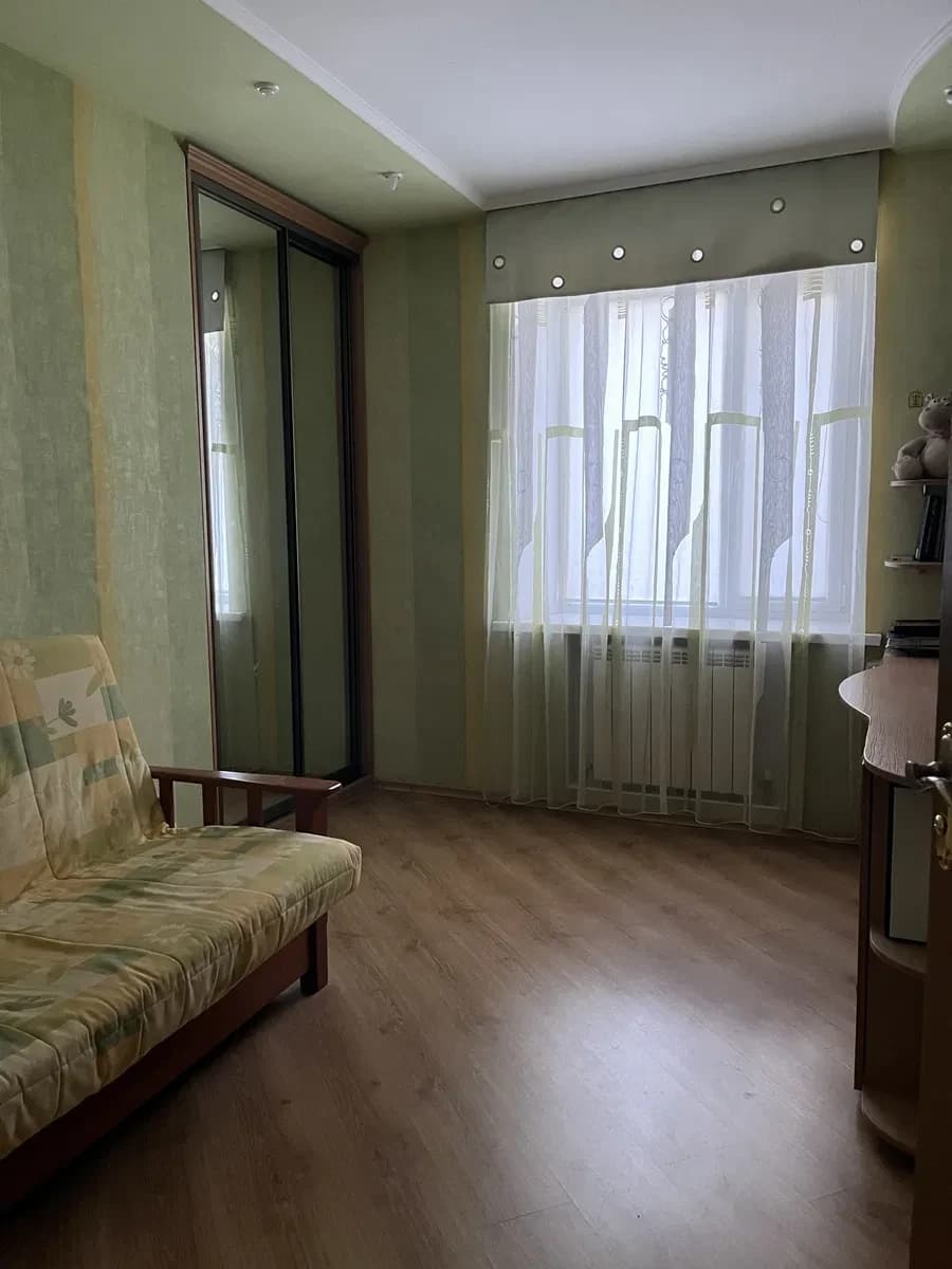 4-кімнатна квартира, Конотоп: авторський ремонт, сертифікати - фото 3