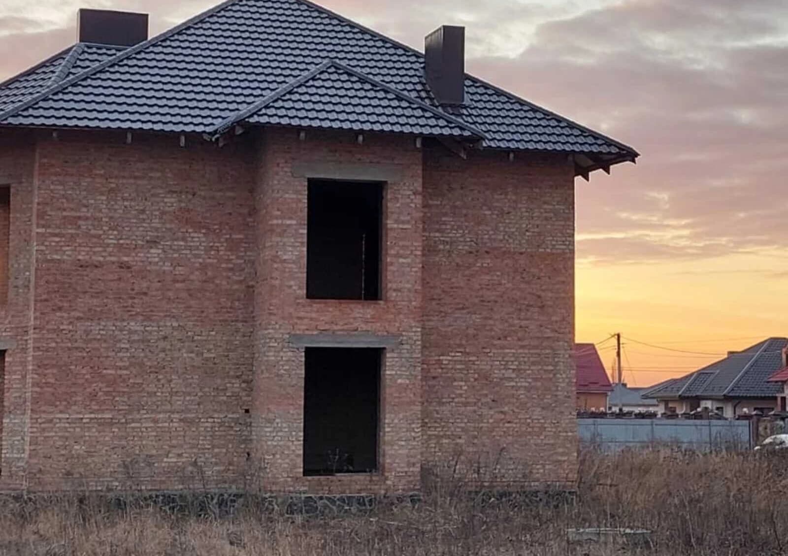 Будинок, Струмівка: новобудова, 24 сотки, коробка та дах - фото 1