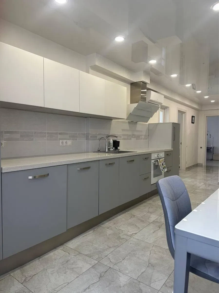 2-кімнатна квартира у ЖК Престиж хол: кухня 18 м², 26-й поверх - фото 1