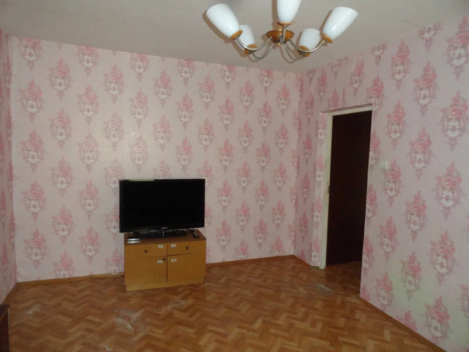2-кімнатна квартира, Оболонський: 10 хв пішки до метро Героїв Дніпра - фото 2
