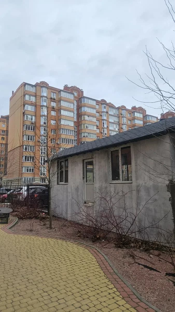 Приміщення, Ірпінь: окрема будівля, біля центрального парку - фото 1