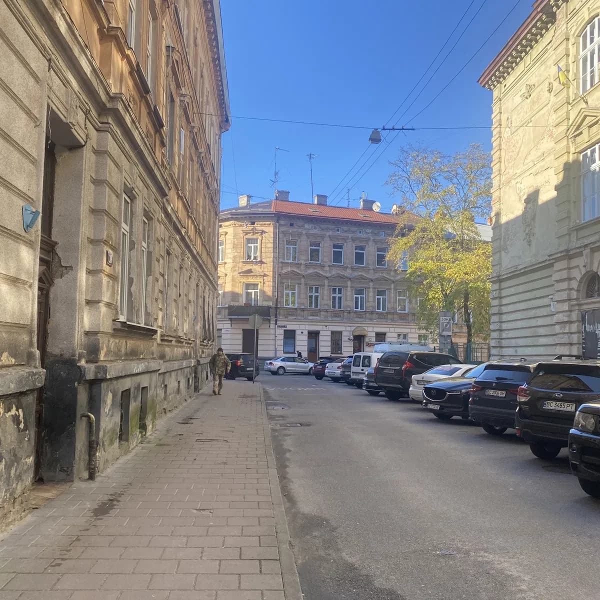 3-кімнатна квартира, Галицький: 400 м до Оперного театру, фасадні вікна - фото 2