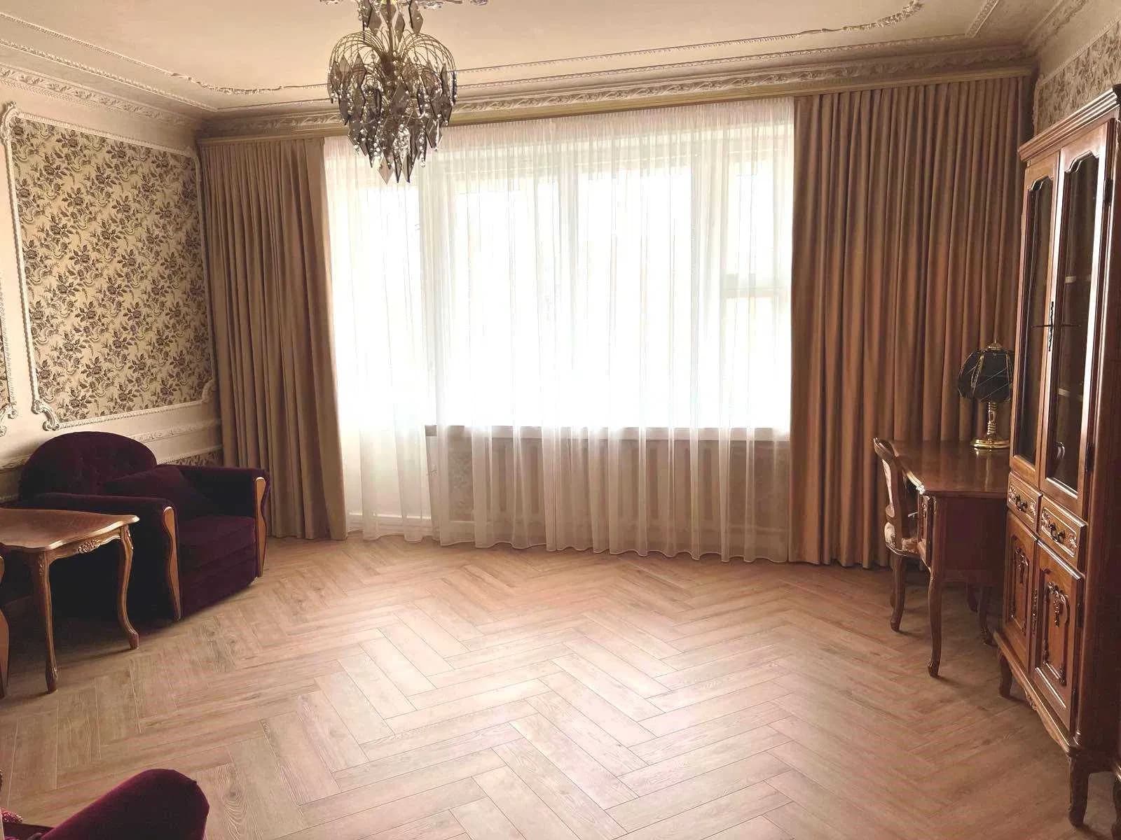 3-кімнатна квартира, Печерський: дизайнерський ремонт, метро 3 хв - фото 4