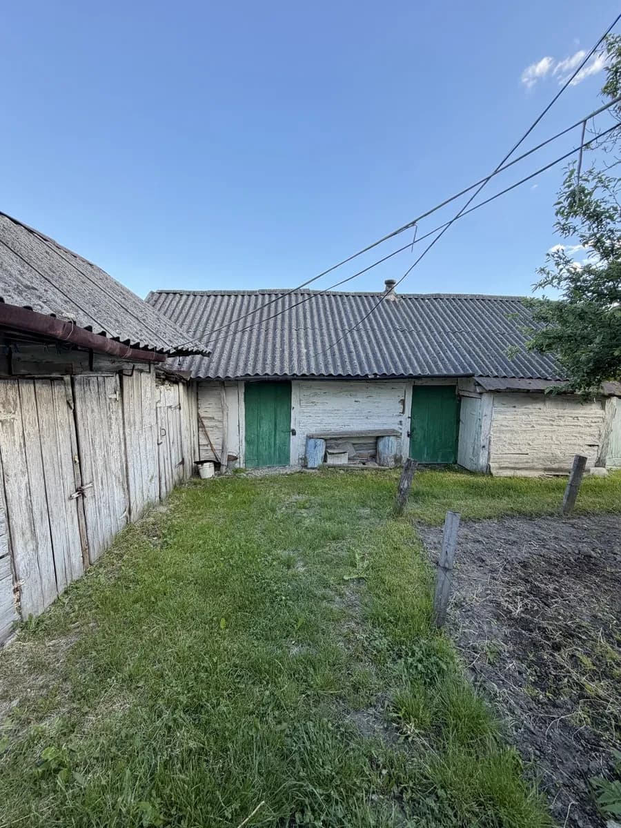Частина будинку, Коростишів: 4 сотки, господарські будівлі - фото 3