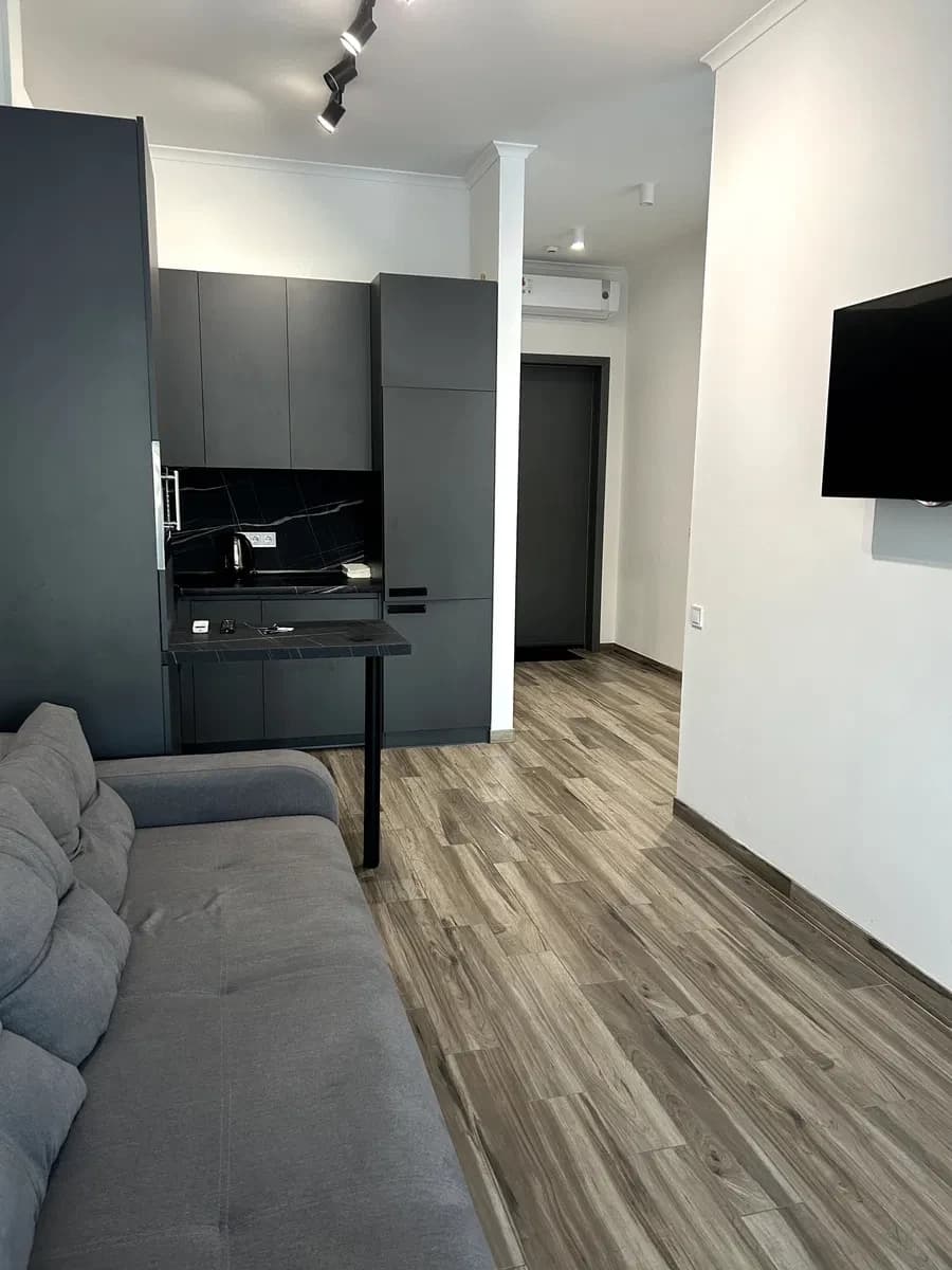 1-кімнатна квартира у ЖК Loft Smart: резервне живлення, панорама центру - фото 4