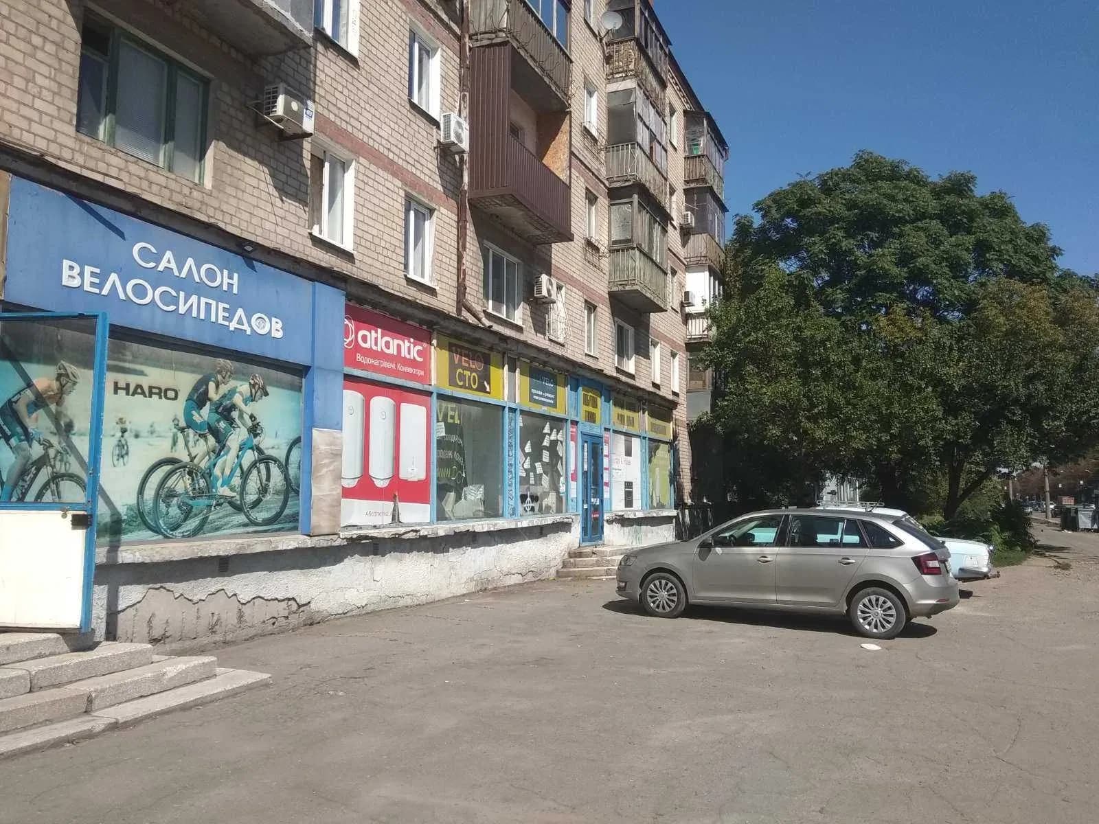 Приміщення, Центральний: торговий зал і склади, вода та санвузол - фото 2