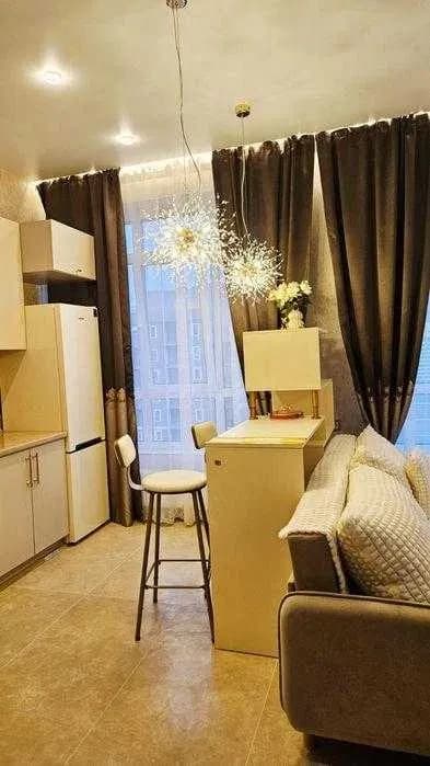 1-кімнатна квартира у ЖК Гранд Бурже: дизайнерський ремонт, мансарда - фото 3