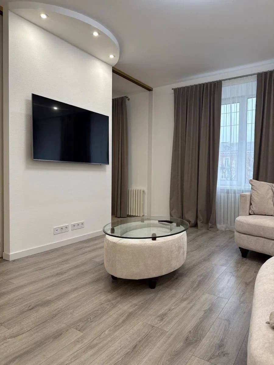 3-кімнатна квартира, Полтава: євроремонт, два балкони, гардеробна - фото 1