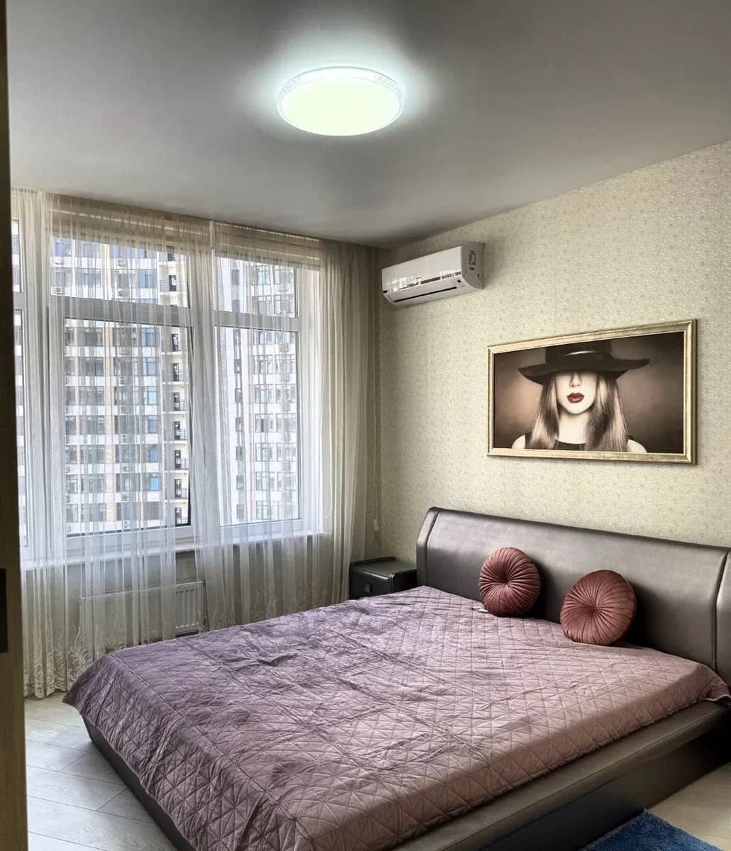 2-кімнатна квартира, Таїрова: євроремонт, меблі, транспортна розв’язка - фото 1