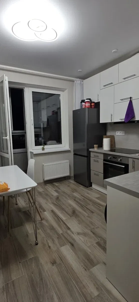 1-кімнатна квартира, Дніпровський: 200 м до метро, резервне живлення - фото 3