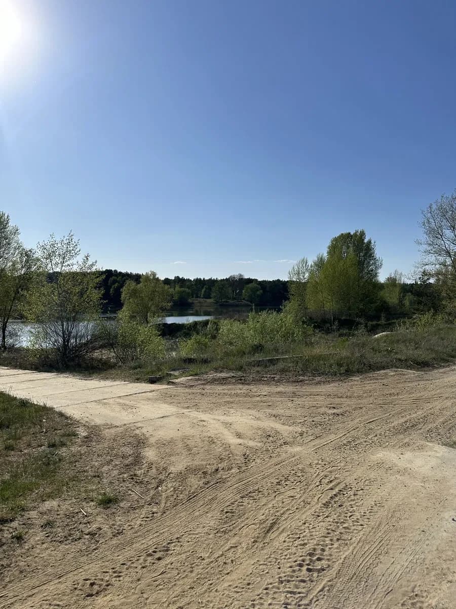 Ділянка 16 соток у ЖК Вишгородська Брама: електрика та газ по межі - фото 1