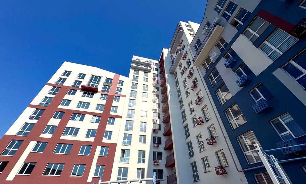 2-кімнатна квартира у ЖК ЗиґЗаґ: новобудова, кухня-студія, на дві сторони - фото 2