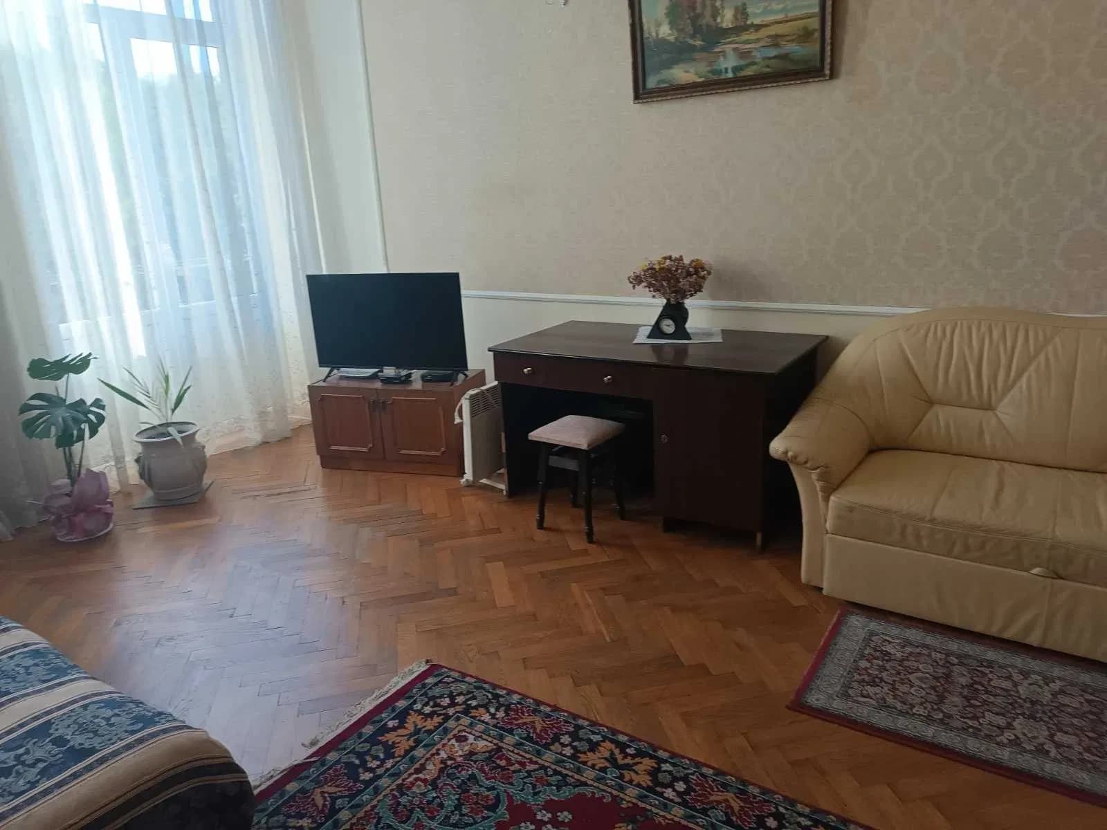 1-кімнатна квартира, Галицький: балкон, газовий котел - фото 2