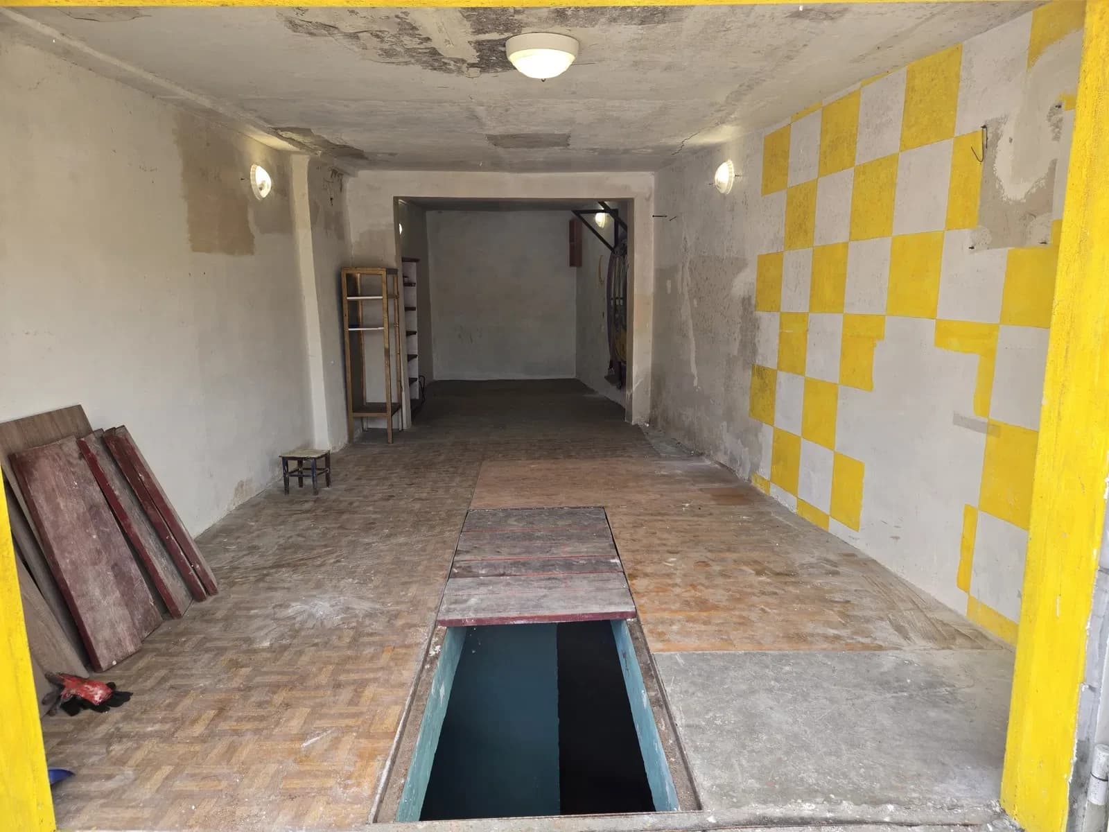 Гараж, Оболонський: підвал 30 м², охорона, стелажі - фото 3