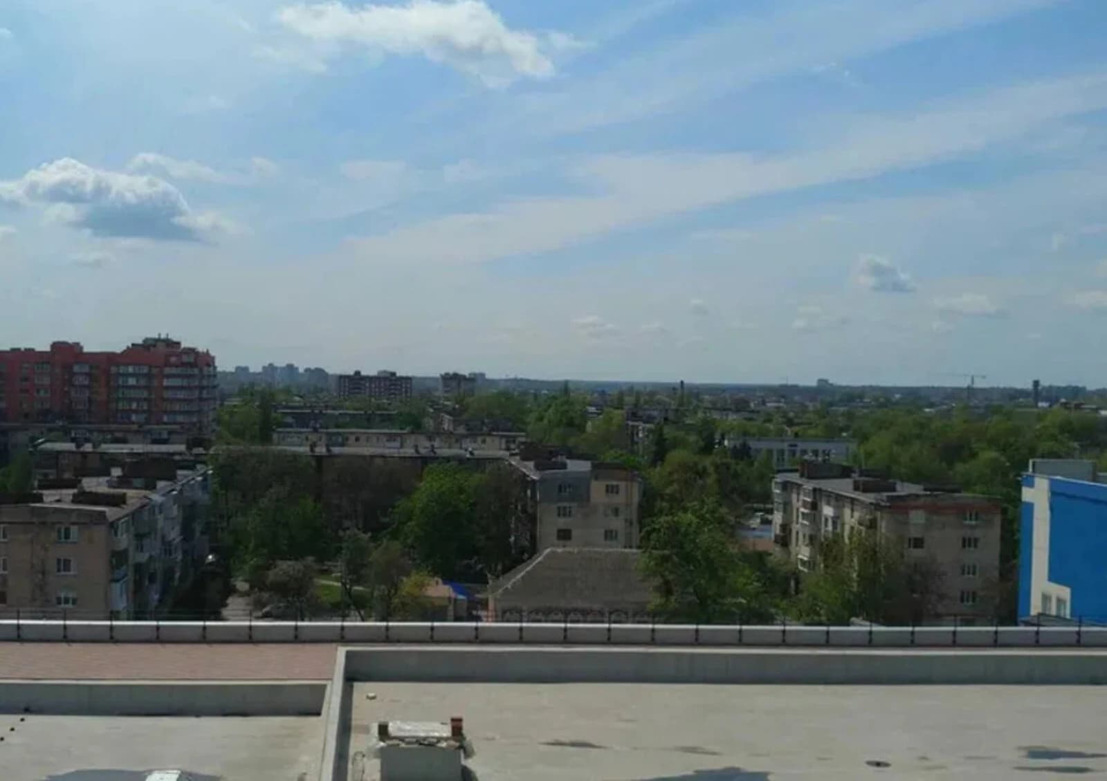 3-кімнатна квартира, Полтава: панорамні вікна, без ремонту - фото 2