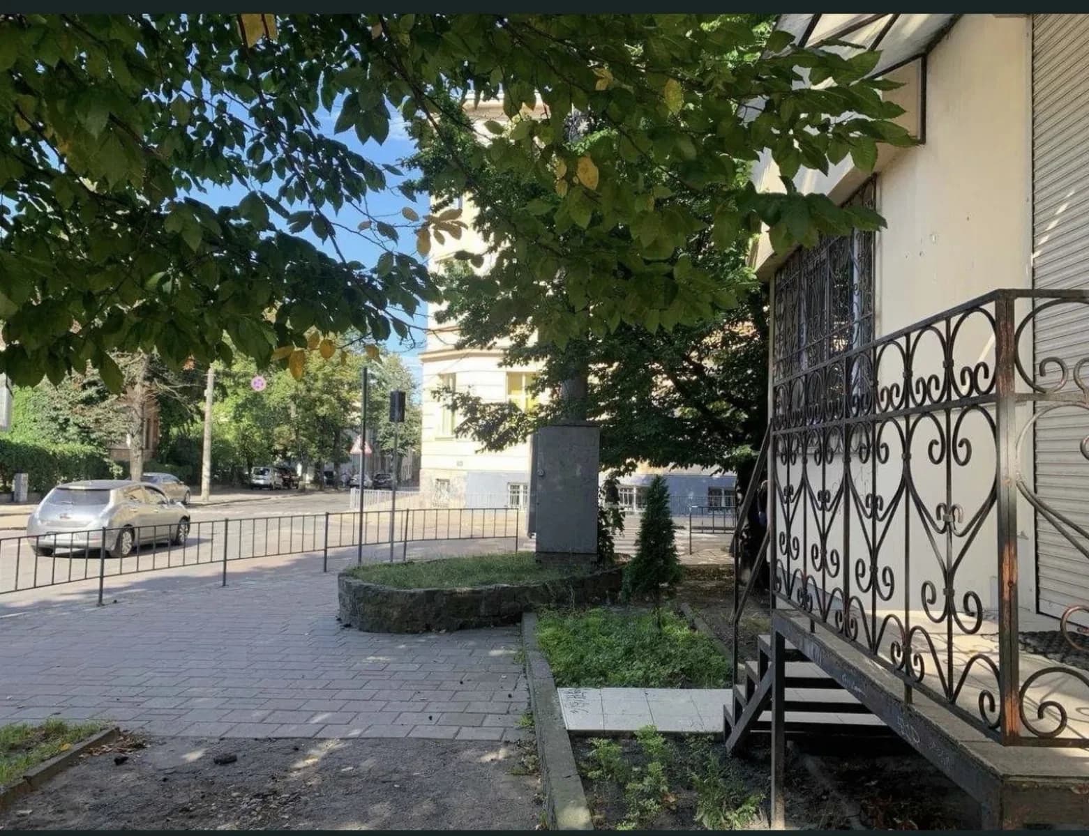 Приміщення, Залізничний: кутове, навпроти переходу, з ремонтом - фото 2