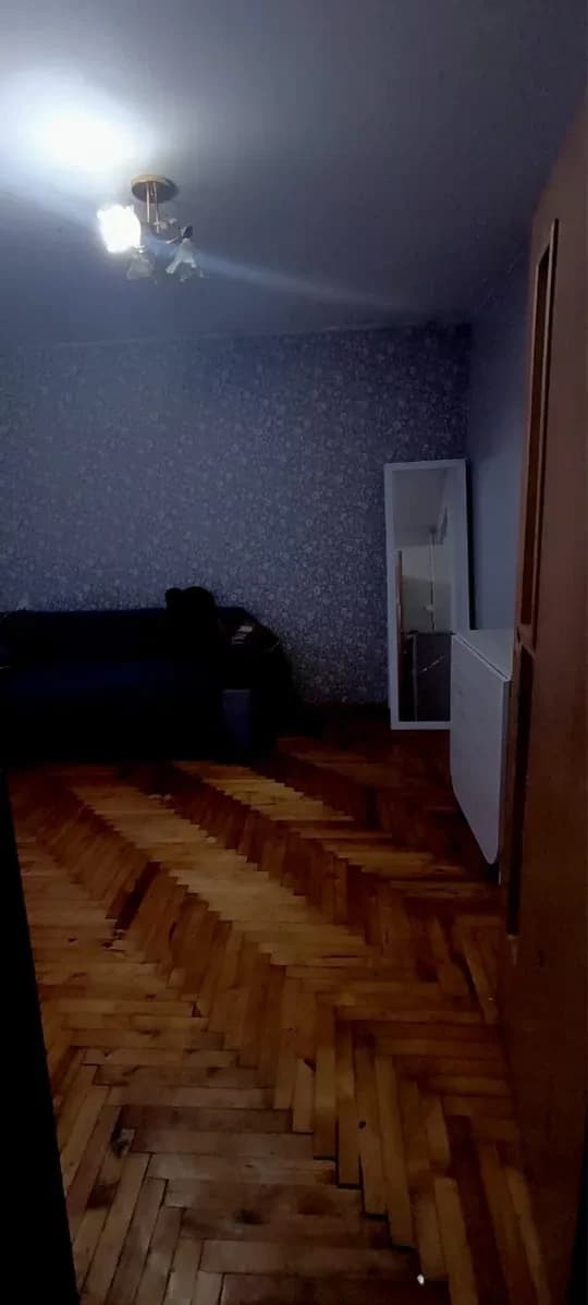 1-кімнатна квартира, Сихівський: засклений балкон, житловий стан - фото 3