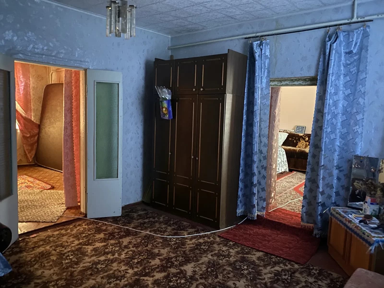3-кімнатна квартира, Олександрія: 2 погреби, 2 сараї, пічне опалення - фото 1